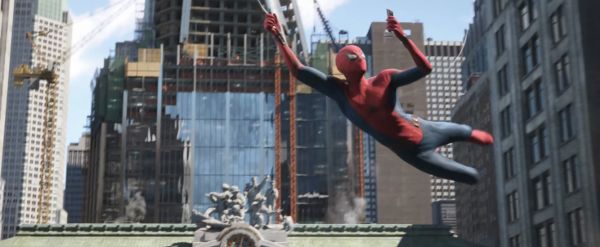SPIDER-MAN: LEJOS DE CASA